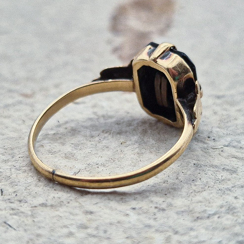 9ct Gold Black Onyx Initial Ring | UK Size M | US Size 6 | Initialled "M"