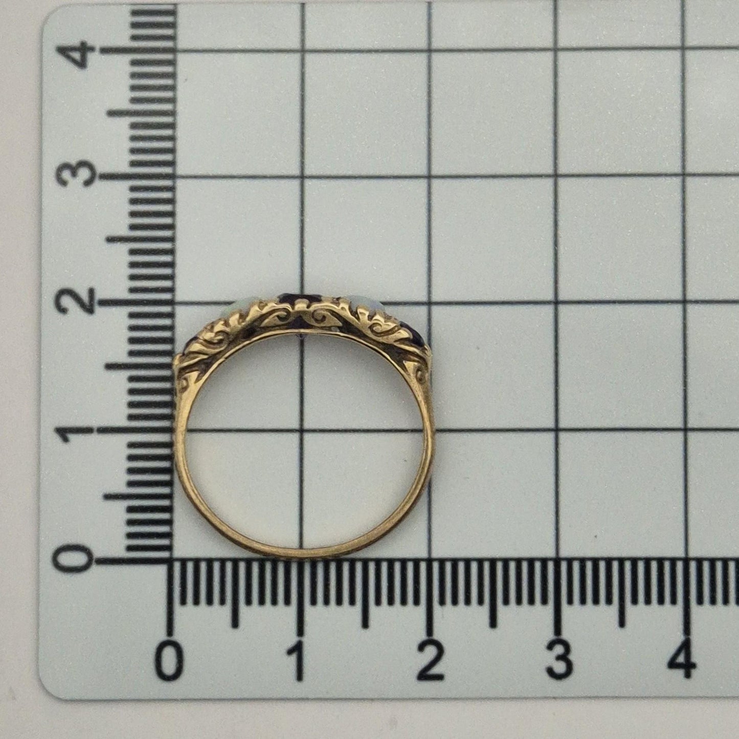 Vintage Amethyst and Opal 5-Stone Ring | UK Size M | US Size 6.25 | 9 Carat Gold