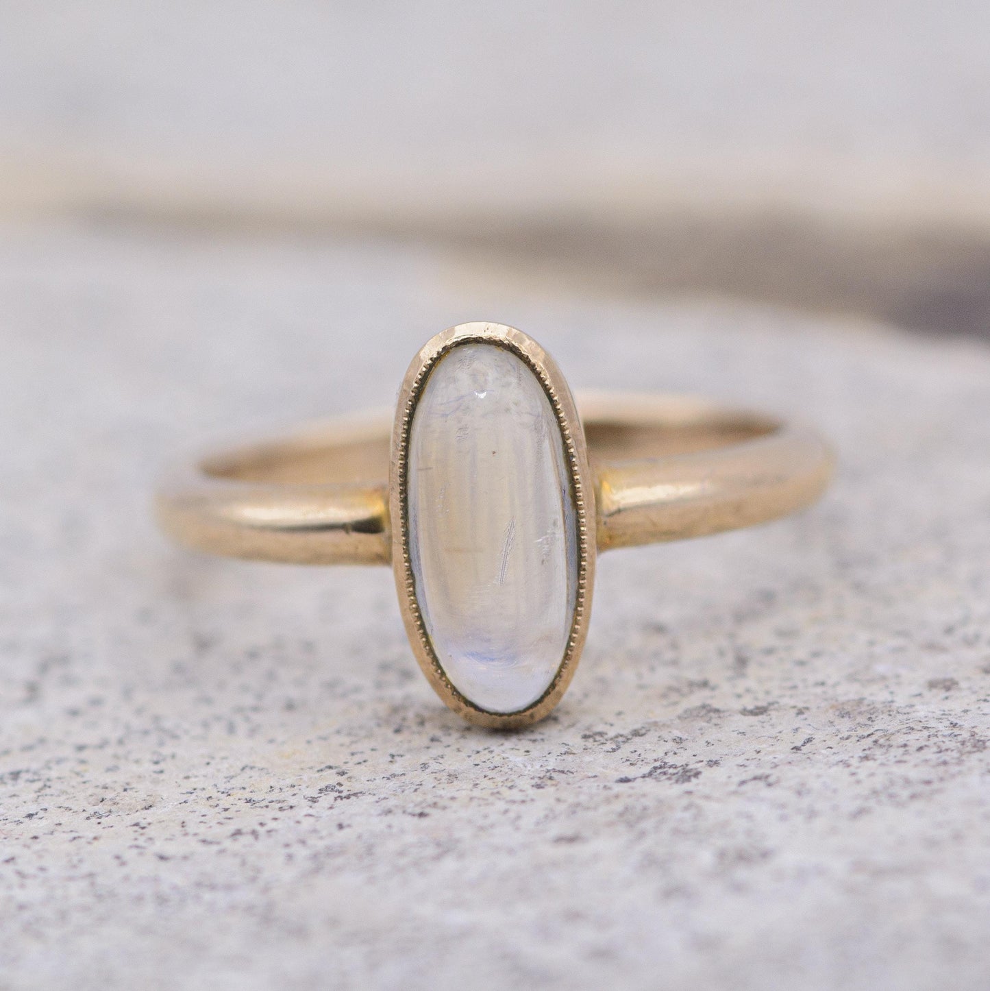 Vintage Moonstone Ring | 9ct Gold | UK Size K | US Size 5.25 |