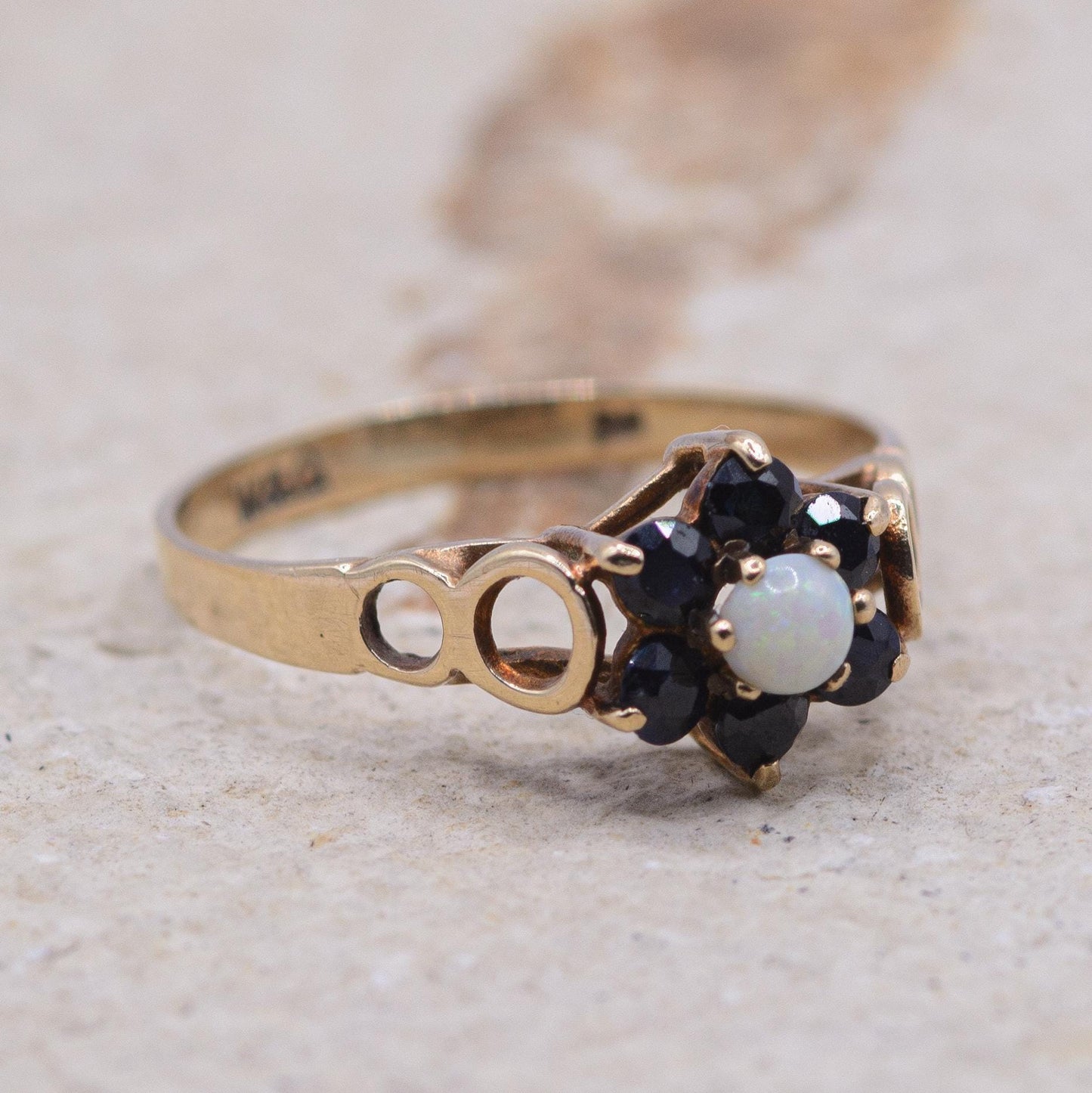 9ct Gold Sapphire and Opal Ring