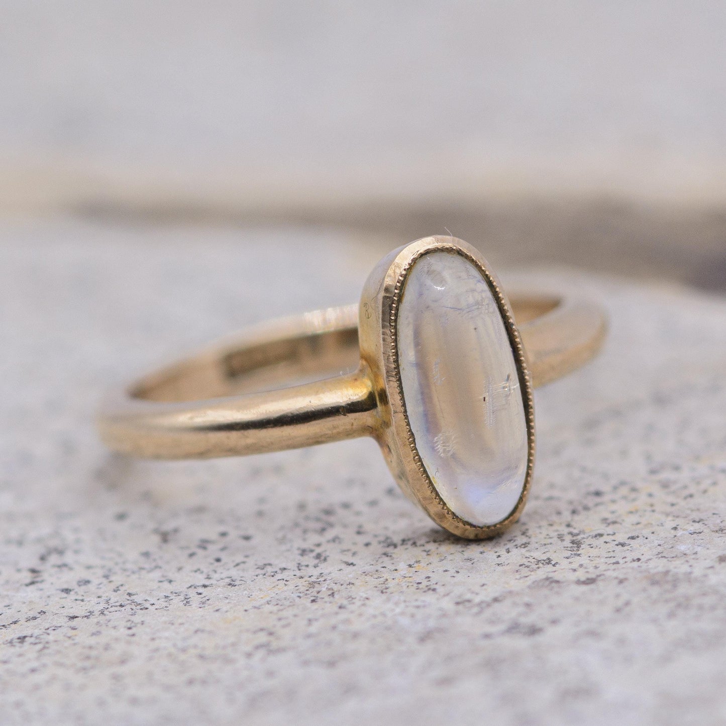 Vintage Moonstone Ring | 9ct Gold | UK Size K | US Size 5.25 |