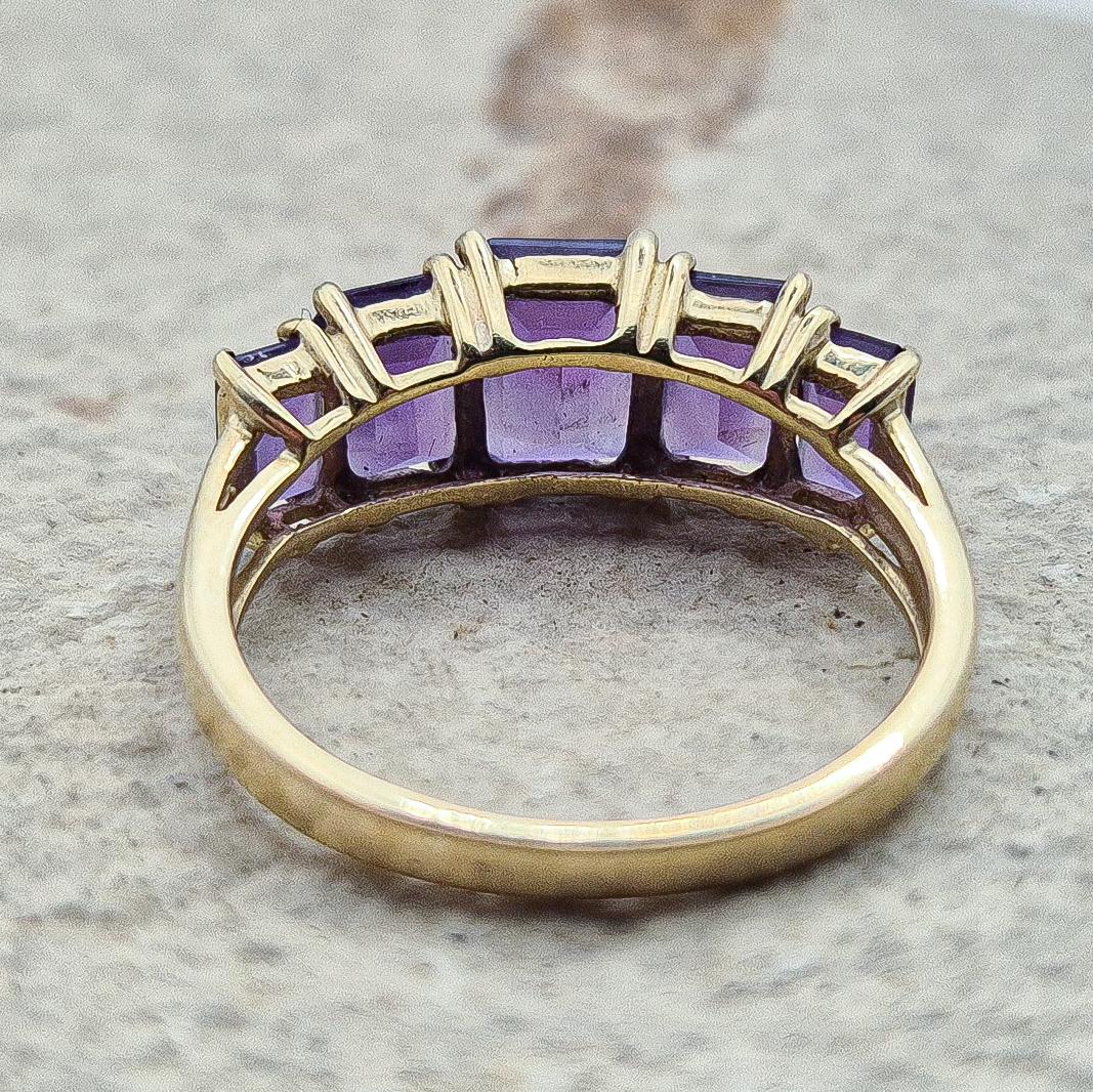 Vintage 9ct Amethyst Ring, Gold Crystal Ring, Amethyst Ring, 9ct Gold Ring, 9ct Gold Vintage Ring, Gold Ring for Women, Vintage Jewelry