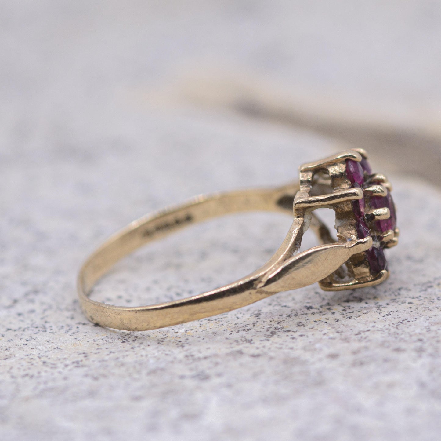Vintage 9ct Gold Ruby Posey Ring
