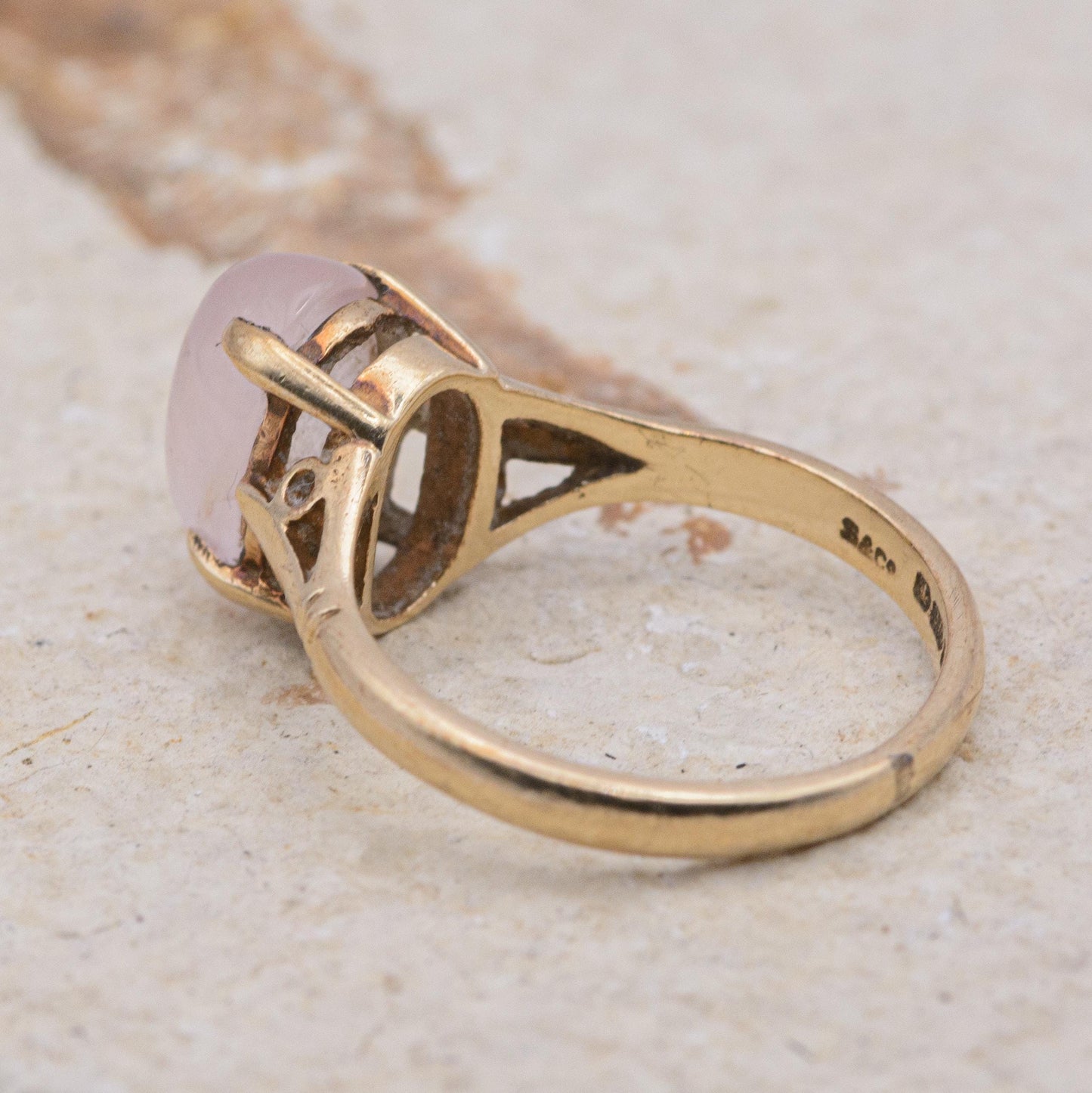 9ct Gold Quartz Dress Ring l UK Size K 1/2 l US Size 5.5