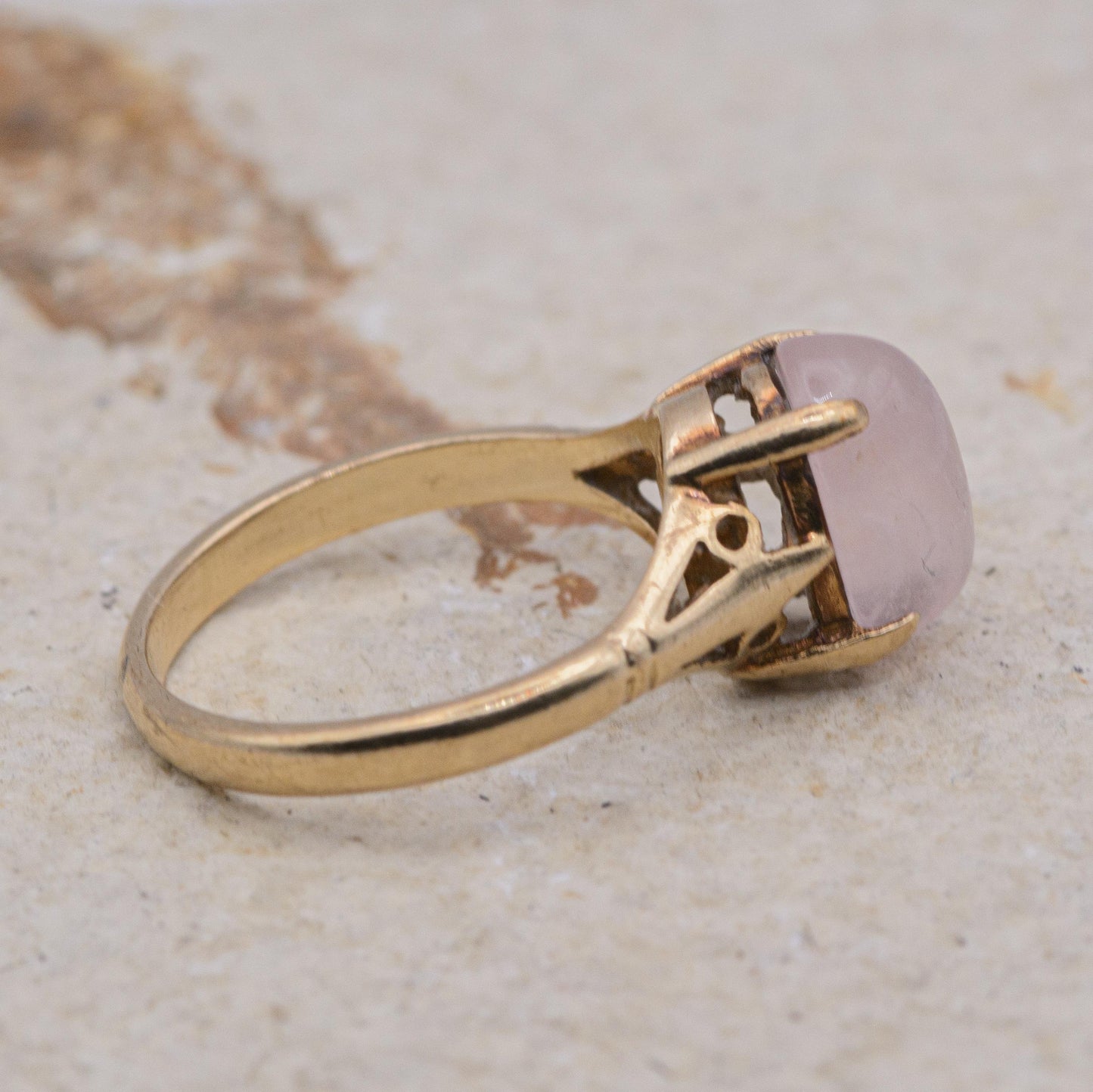 9ct Gold Quartz Dress Ring l UK Size K 1/2 l US Size 5.5