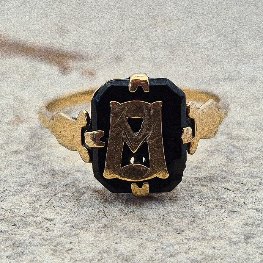 9ct Gold Black Onyx Initial Ring | UK Size M | US Size 6 | Initialled "M"