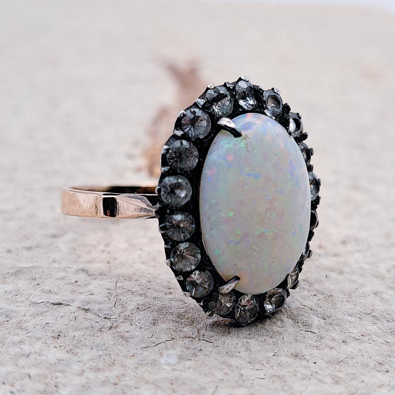 9ct Vintage Opal Ring | UK Size L 1/2 | US size 6