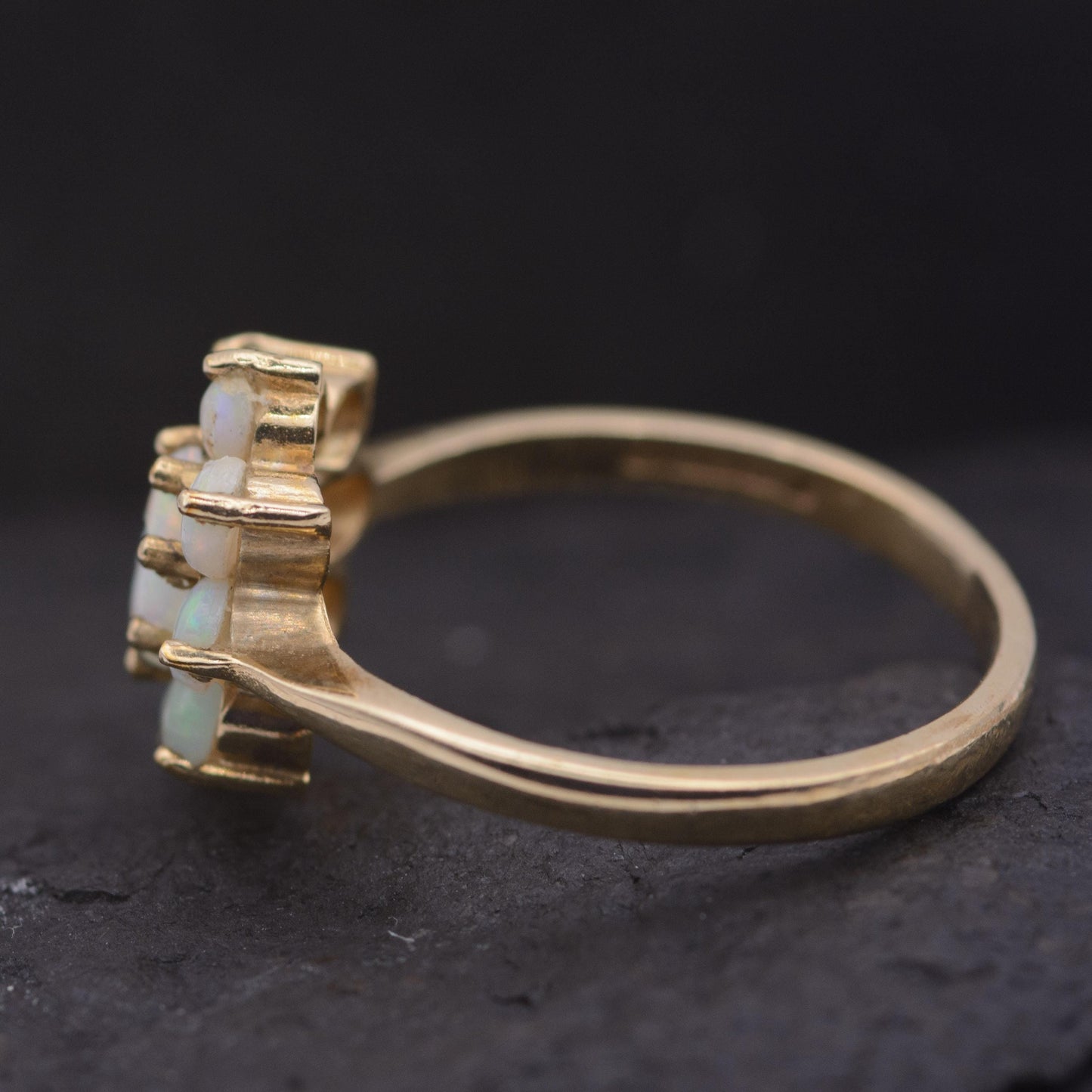 Vintage Opal Cluster Ring | UK Size O | US Size 7 | 9 carat gold