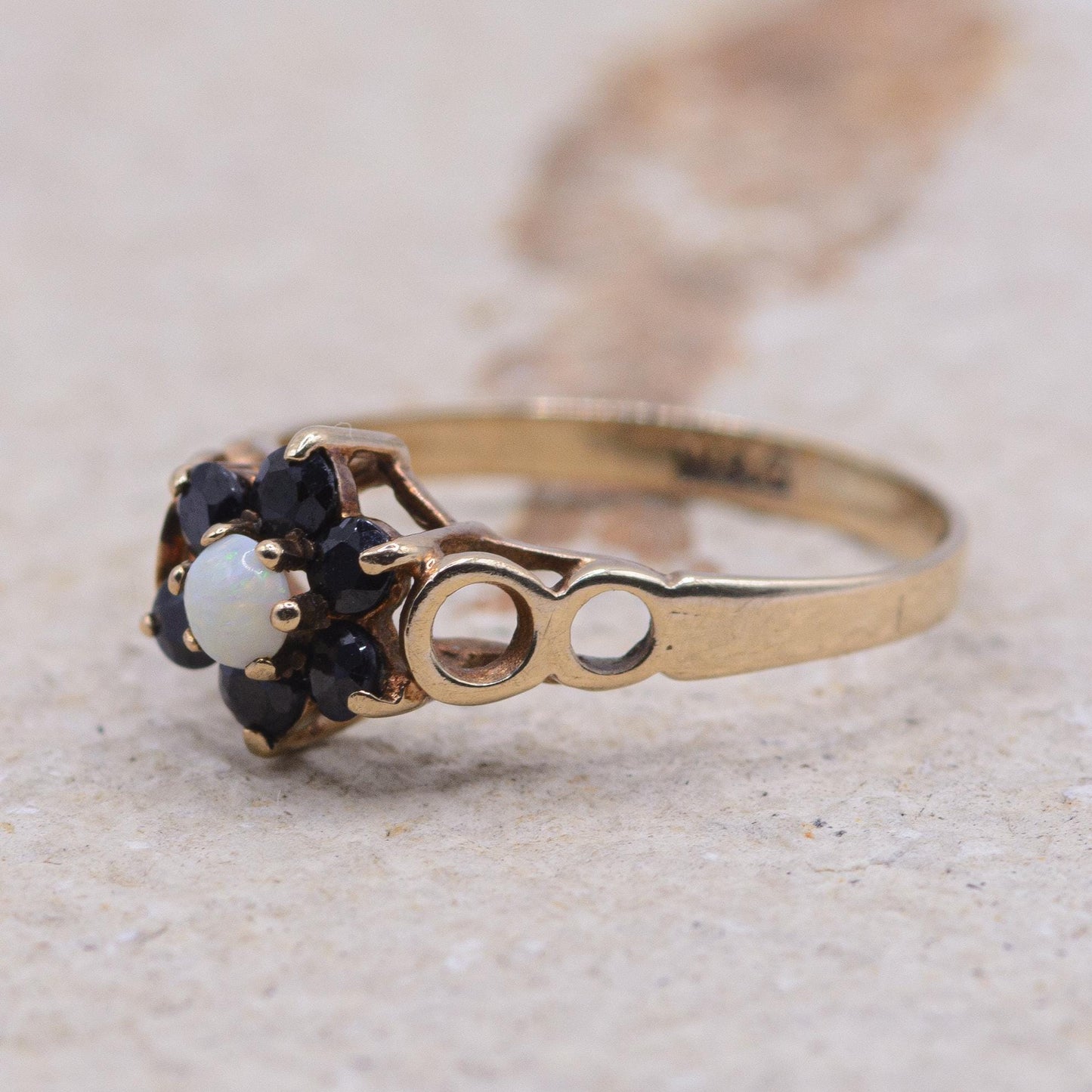 9ct Gold Sapphire and Opal Ring