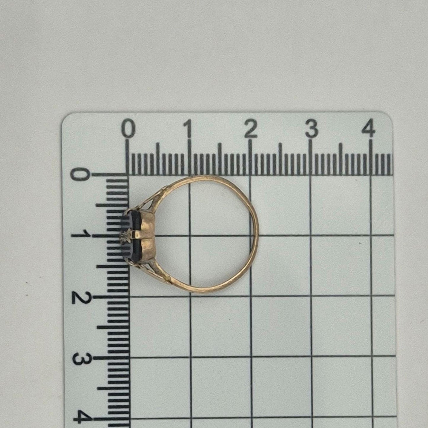 9ct Gold Black Onyx Initial Ring | UK Size M 1/2 | US Size 6.5 | Initialled "I"