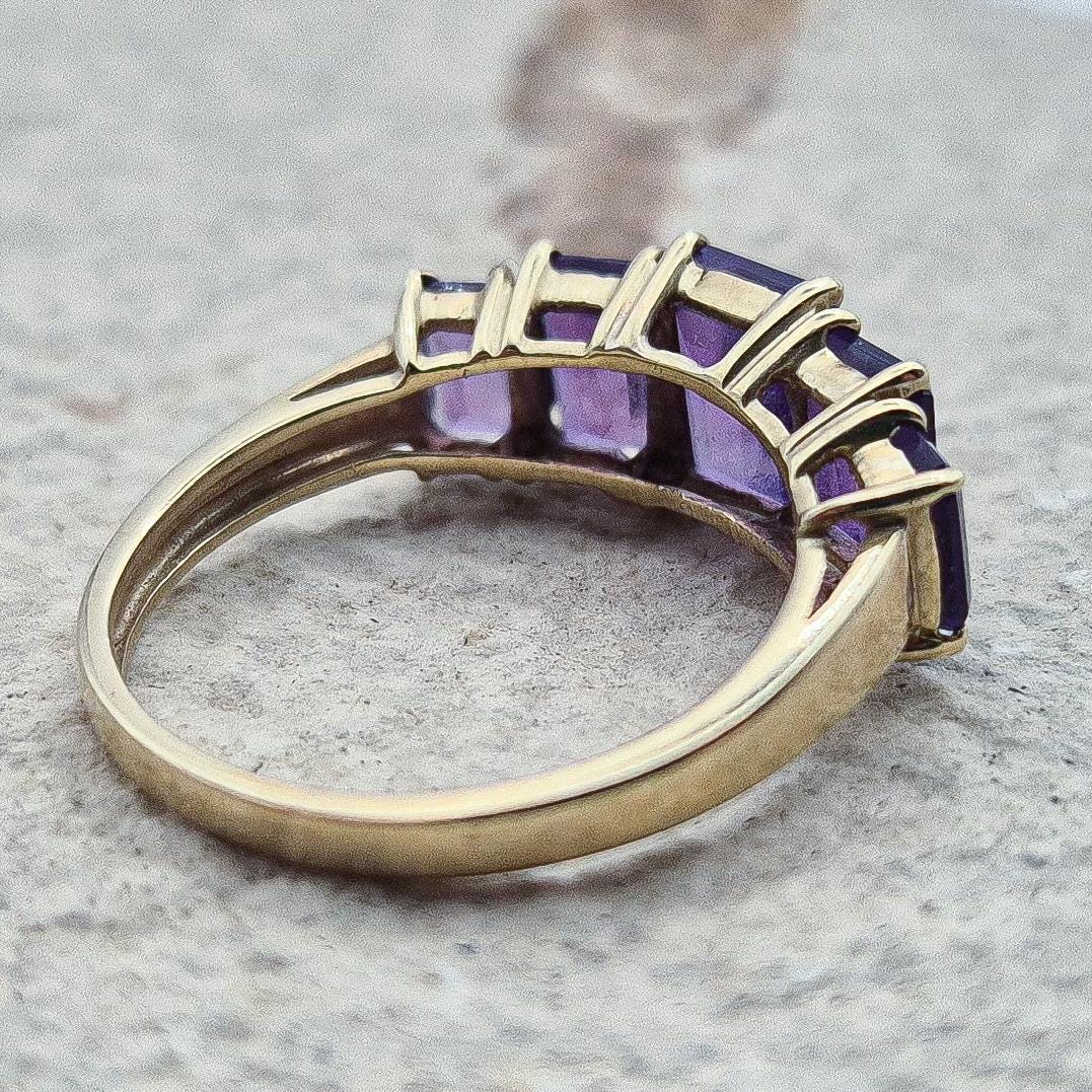 Vintage 9ct Amethyst Ring, Gold Crystal Ring, Amethyst Ring, 9ct Gold Ring, 9ct Gold Vintage Ring, Gold Ring for Women, Vintage Jewelry