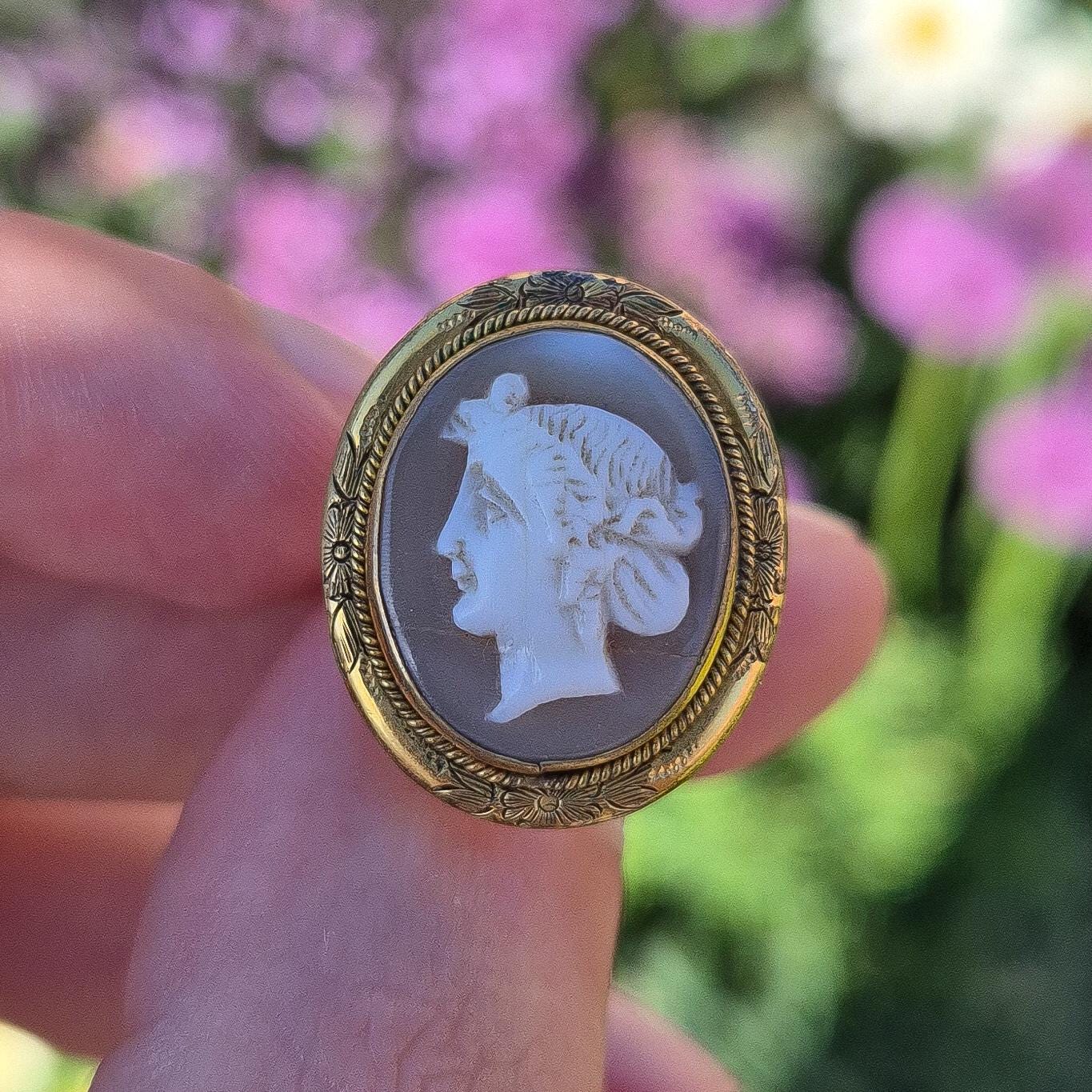 Victorian 9ct Cameo Ring