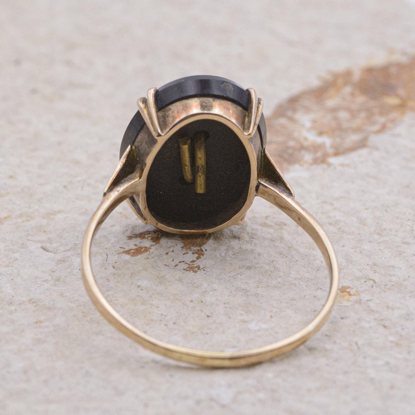 9ct Gold Black Onyx Initial Ring | UK Size U | US Size 10 | Initialled "p"