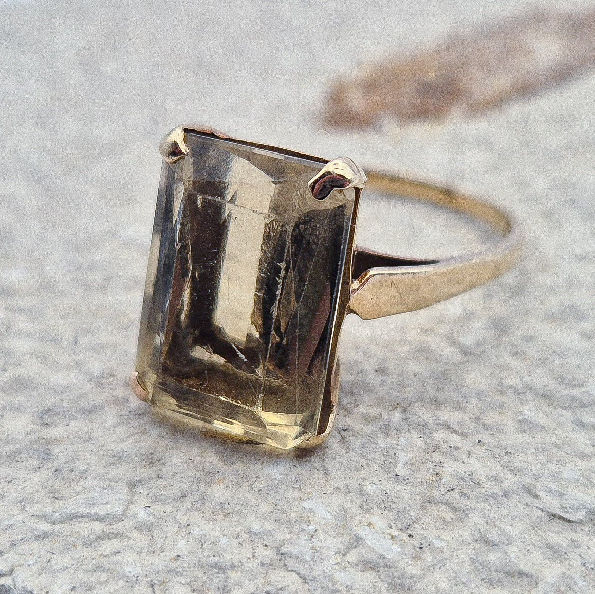 Vintage Citrine Cocktail Ring | UK Size M | US Size 6.25 | 9 Carat Gold