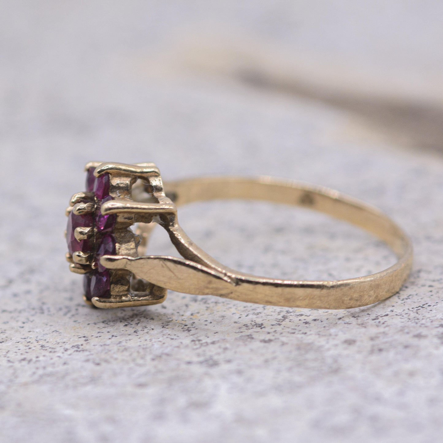 Vintage 9ct Gold Ruby Posey Ring