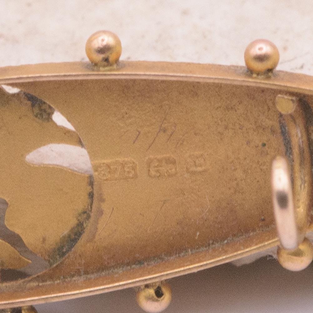 Victorian 9ct Gold Bar Brooch
