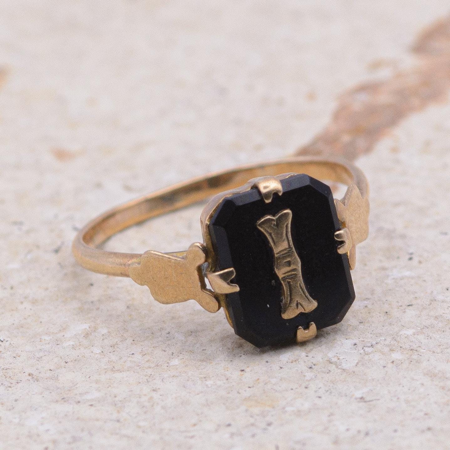 9ct Gold Black Onyx Initial Ring | UK Size M 1/2 | US Size 6.5 | Initialled "I"