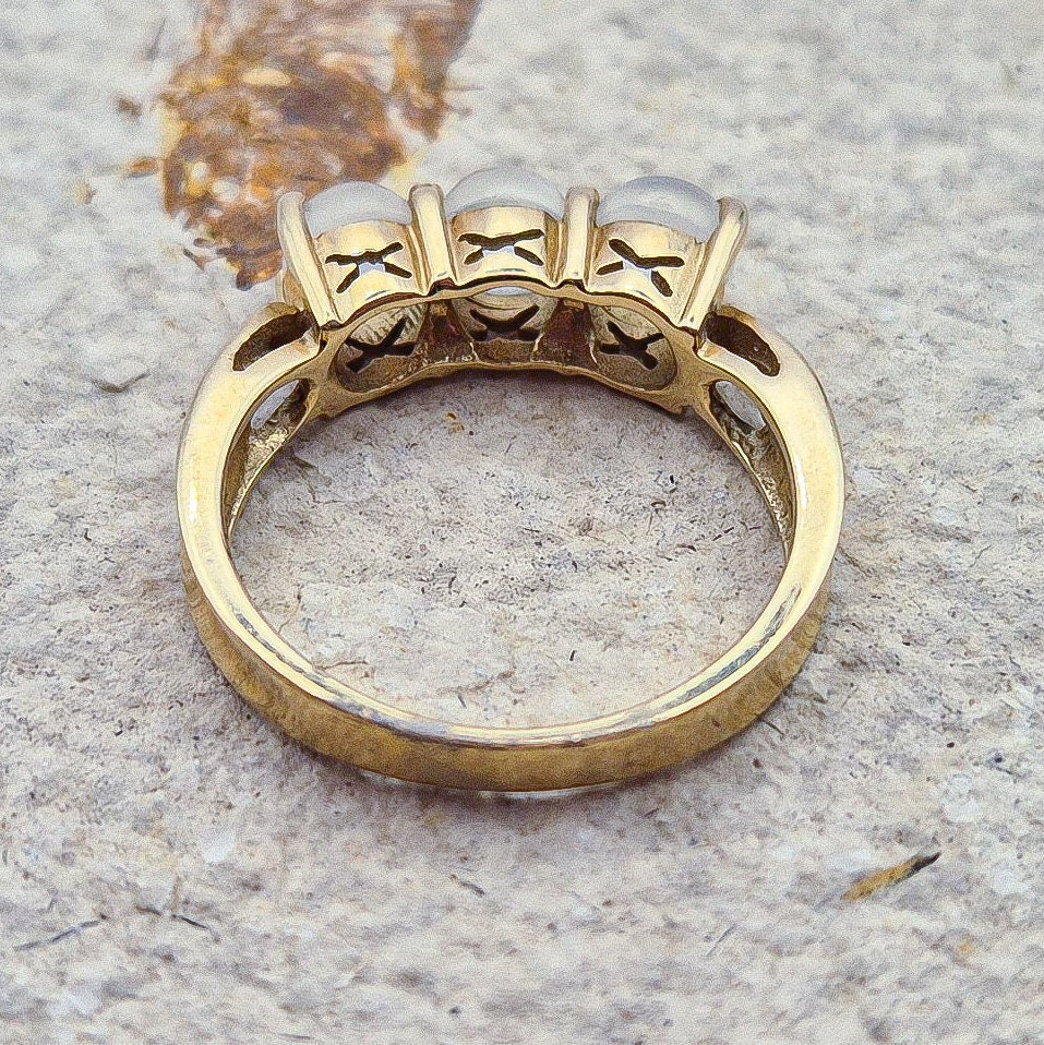 Moonstone Ring | 9ct Gold | UK Size N 1/2 | US Size 6.75 |