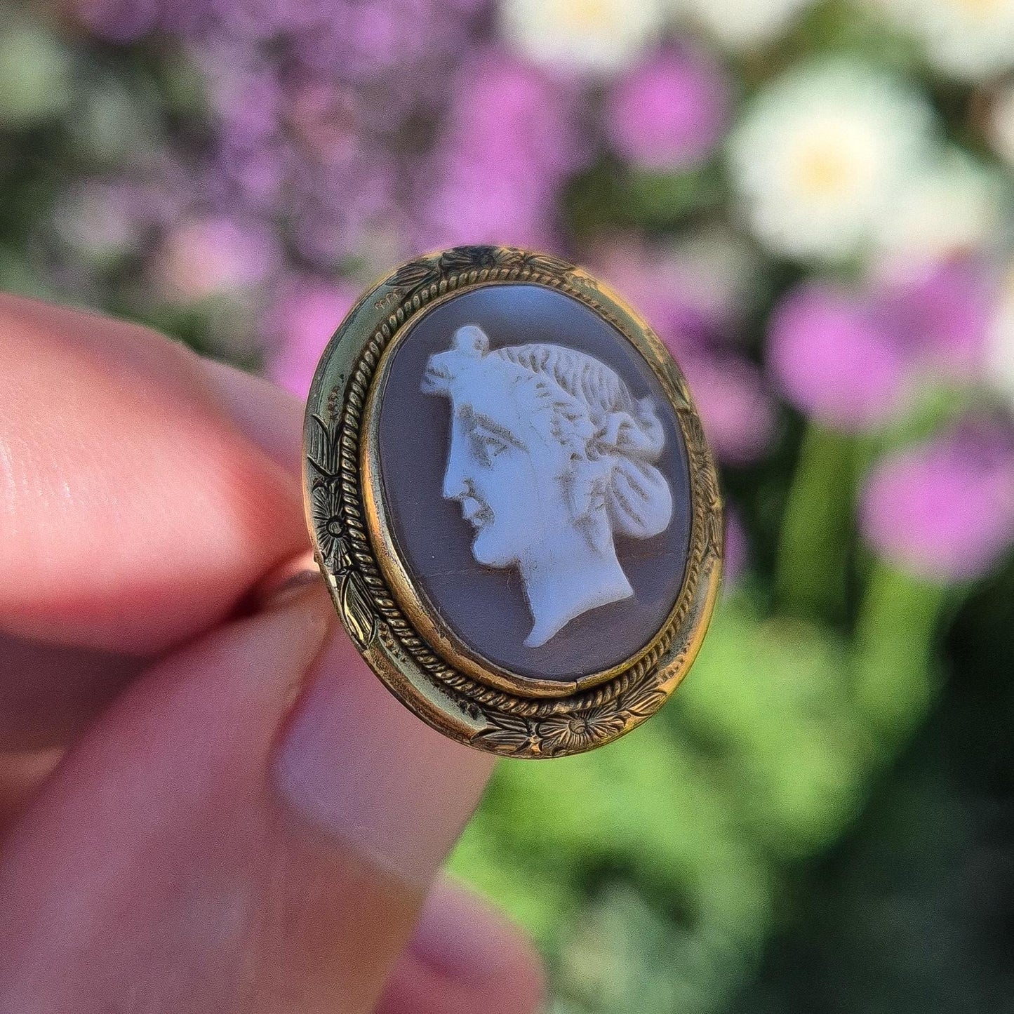 Victorian 9ct Cameo Ring