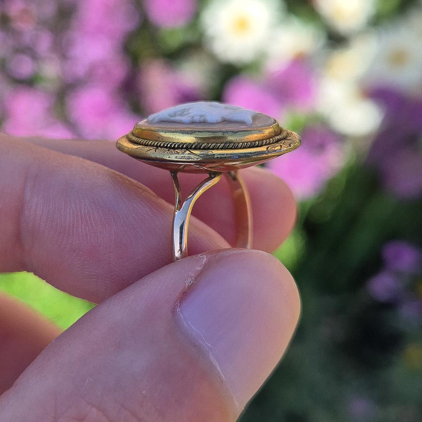 Victorian 9ct Cameo Ring