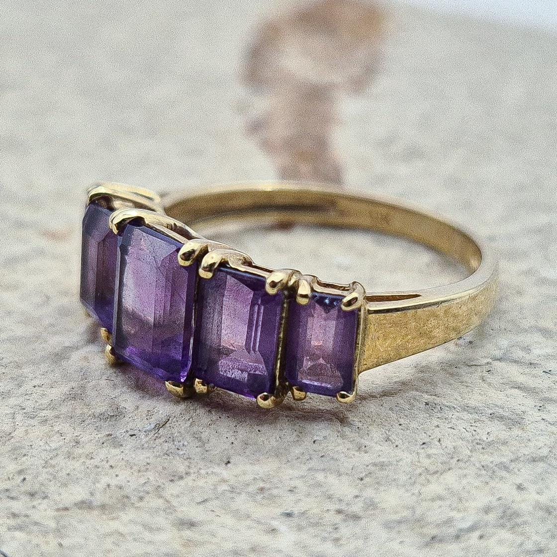 Vintage 9ct Amethyst Ring, Gold Crystal Ring, Amethyst Ring, 9ct Gold Ring, 9ct Gold Vintage Ring, Gold Ring for Women, Vintage Jewelry