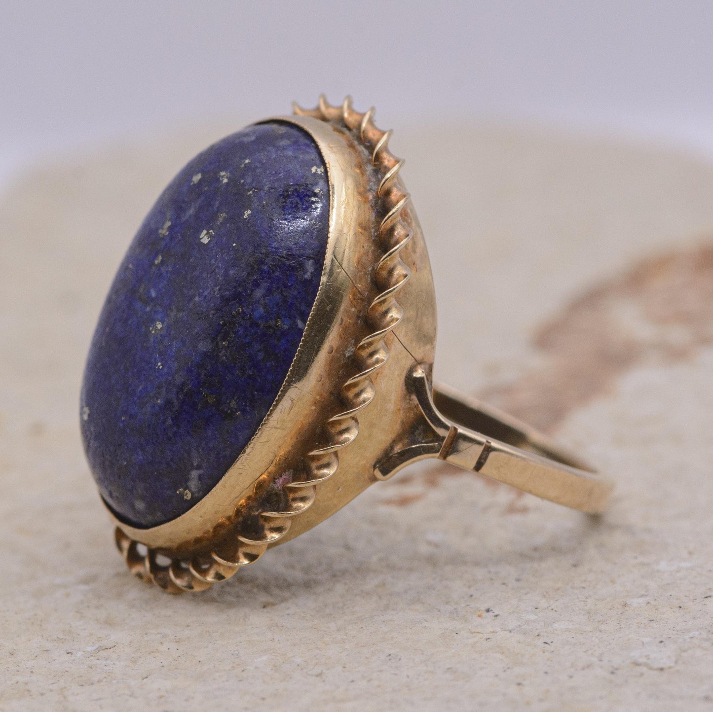 Vintage Lapis Lazuli Chunky Ring | 9ct Gold | UK Size N 1/2 | US Size 7