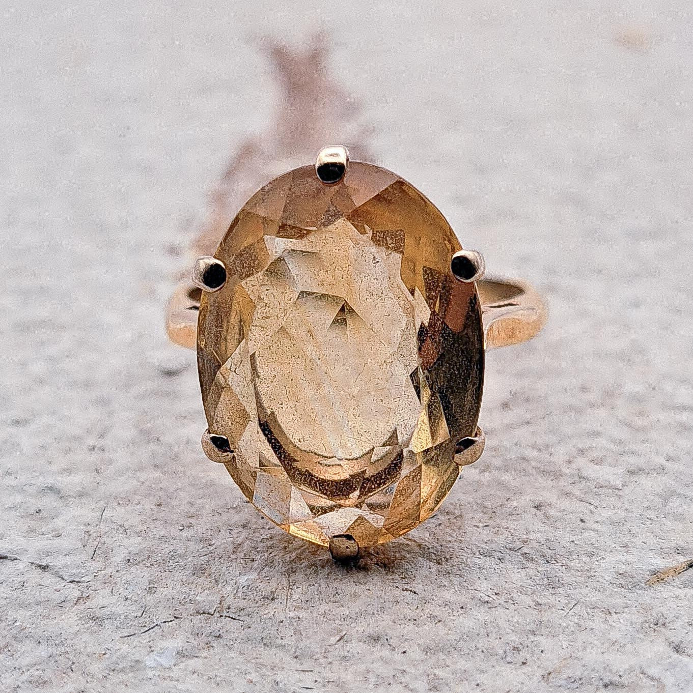 Vintage Citrine Cocktail Ring | UK Size O 1/2 | US Size 7.5 | 9 Carat Gold