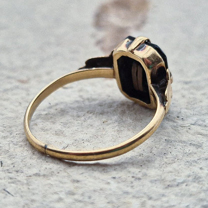 9ct Gold Black Onyx Initial Ring | UK Size M | US Size 6 | Initialled "M"