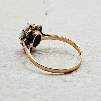 9ct Gold Vintage Opal Ring | UK Size 0.5 / US 7.75