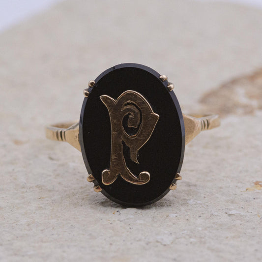 9ct Gold Black Onyx Initial Ring | UK Size U | US Size 10 | Initialled "p"