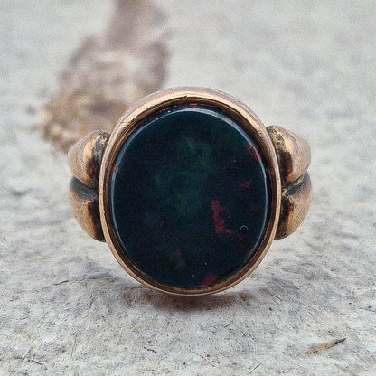 Victorian Bloodstone Signet Ring | 9ct Gold | UK Size M | US Size 6 1/4