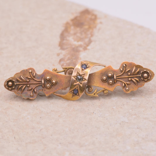 Edwardian 15ct Gold Bar Brooch with Diamond and Sapphires