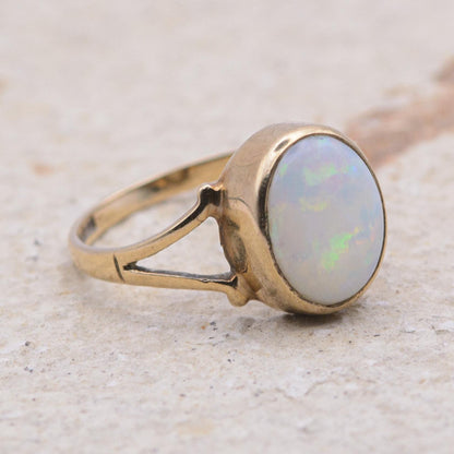 9ct Gold Vintage Opal Ring | UK Size K 1/2 | US 5.5