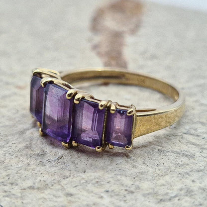 Vintage 9ct Amethyst Ring, Gold Crystal Ring, Amethyst Ring, 9ct Gold Ring, 9ct Gold Vintage Ring, Gold Ring for Women, Vintage Jewelry