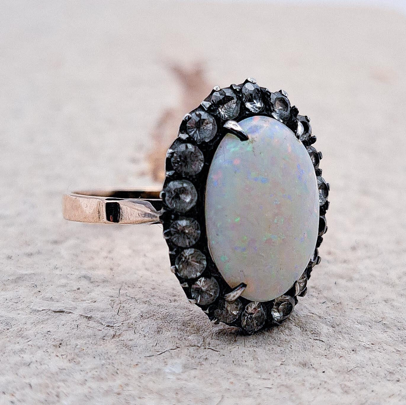 9ct Vintage Opal Ring | UK Size L 1|2 | US size 6