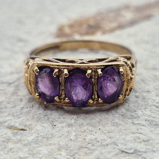 Vintage Amethyst Ring | UK Size O | US Size 7.25 | 9 Carat Gold