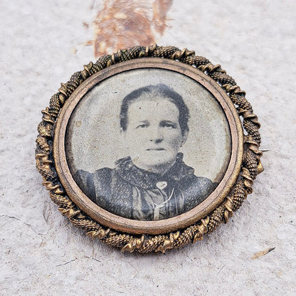 Victorian Photo Brooch